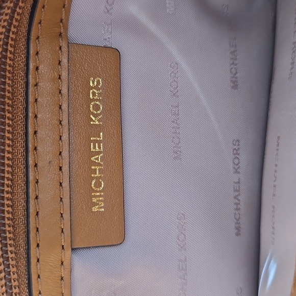 Jet Set Chain Michael Kors purse- Brown - Picture 3 of 7